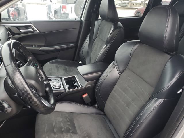 Used 2024 Mitsubishi Outlander SE image 5