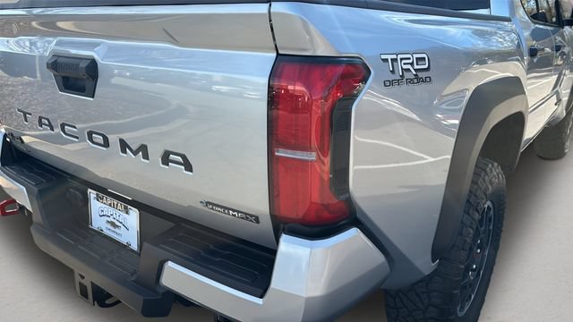 Used 2025 Toyota Tacoma TRD Off-Road AWD/4WD image 36