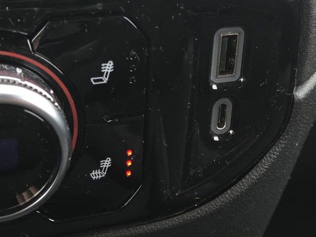 Used 2022 GMC Sierra 1500 Elevation w/ LPO, Elevation Black Package image 7