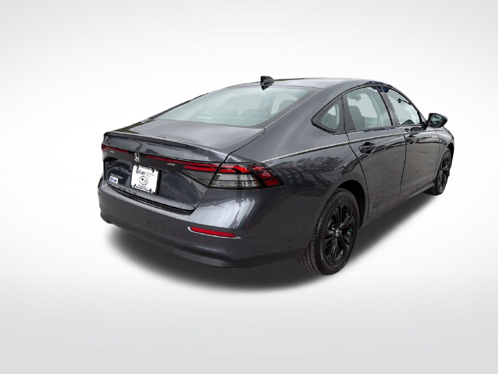 Used 2025 Honda Accord SE image 16