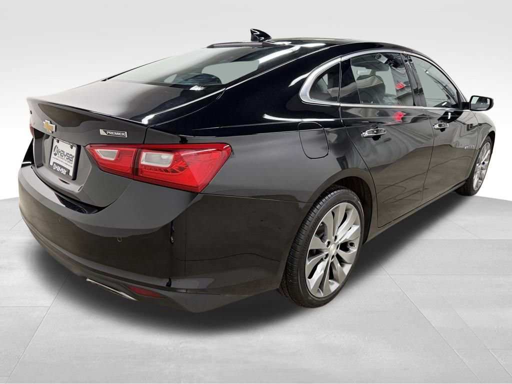 Used 2016 Chevrolet Malibu Premier w/ Driver Confidence Package image 9