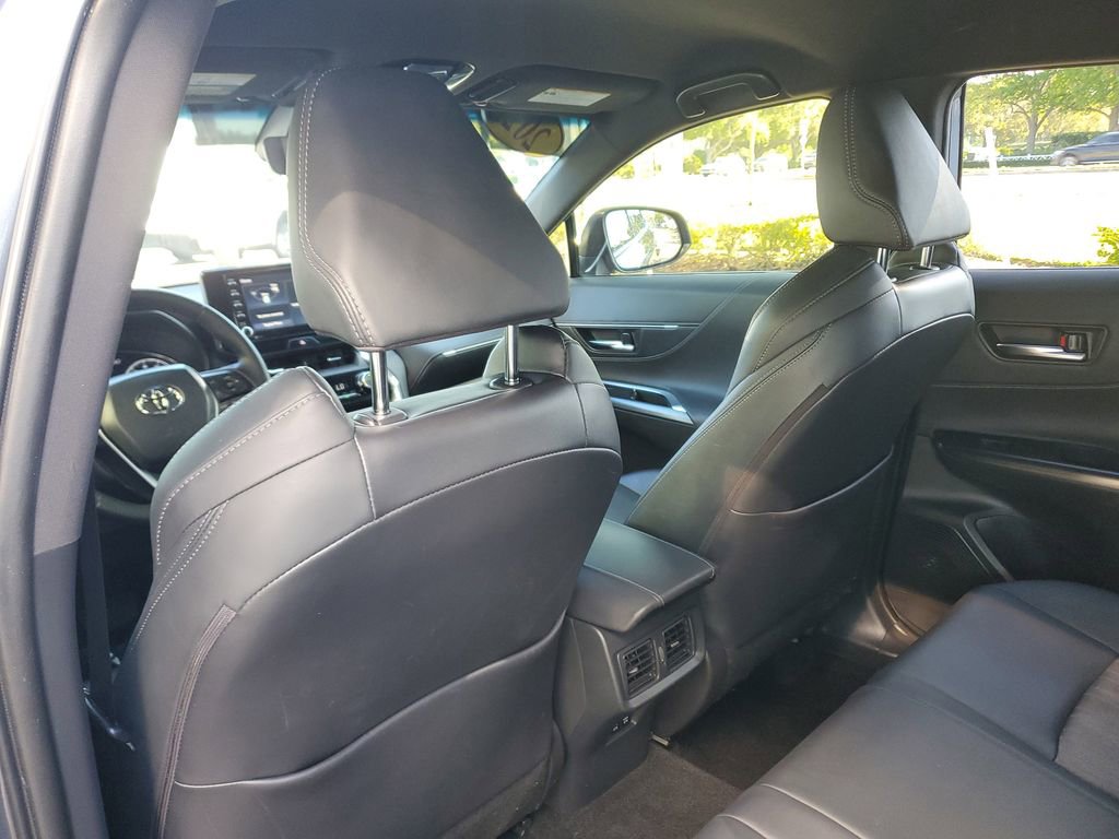 Used 2021 Toyota Venza XLE image 15