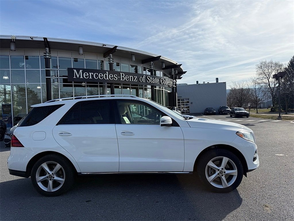 Used 2019 Mercedes-Benz GLE 400 4MATIC image 2