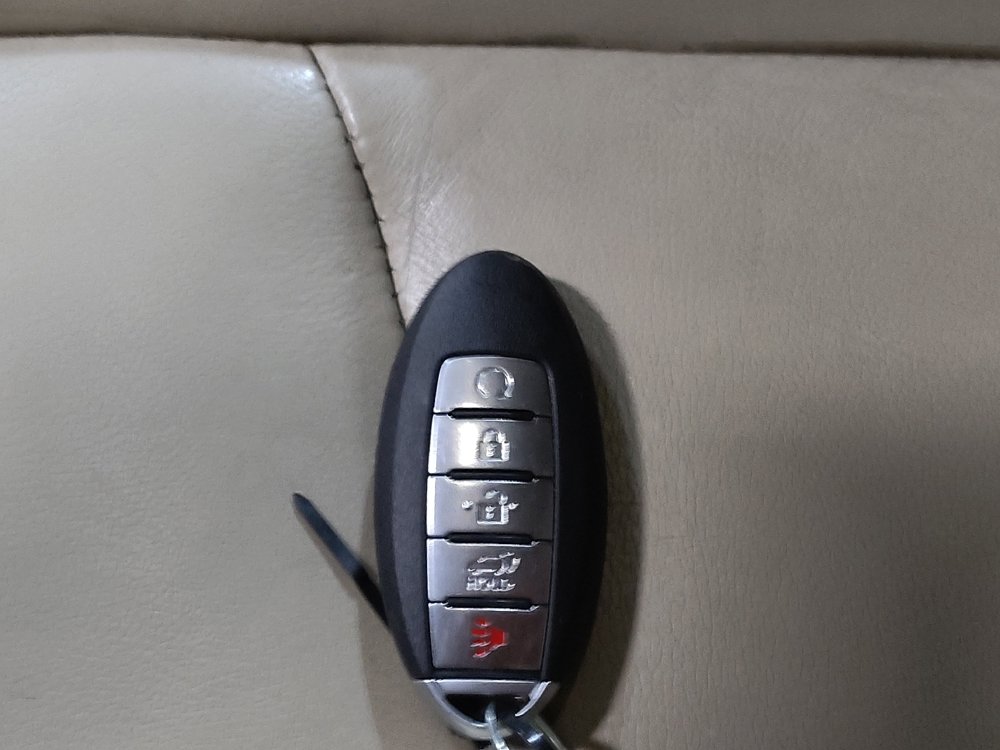 Used 2014 Nissan Pathfinder SL w/ SL Tech Package FWD image 32