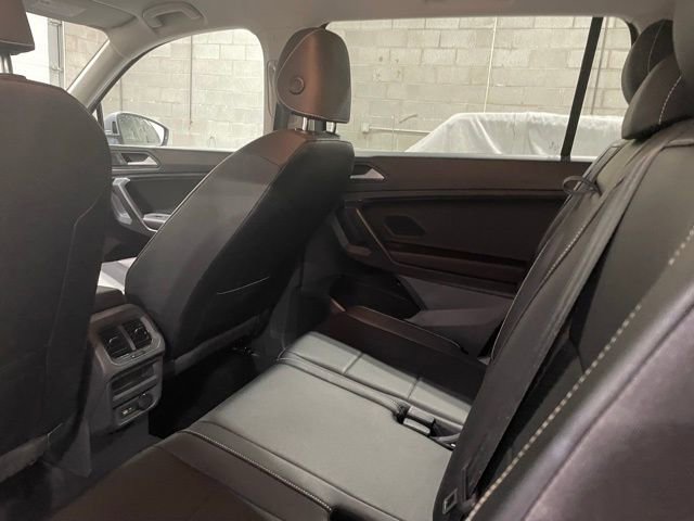 Certified 2021 Volkswagen Tiguan SE image 14