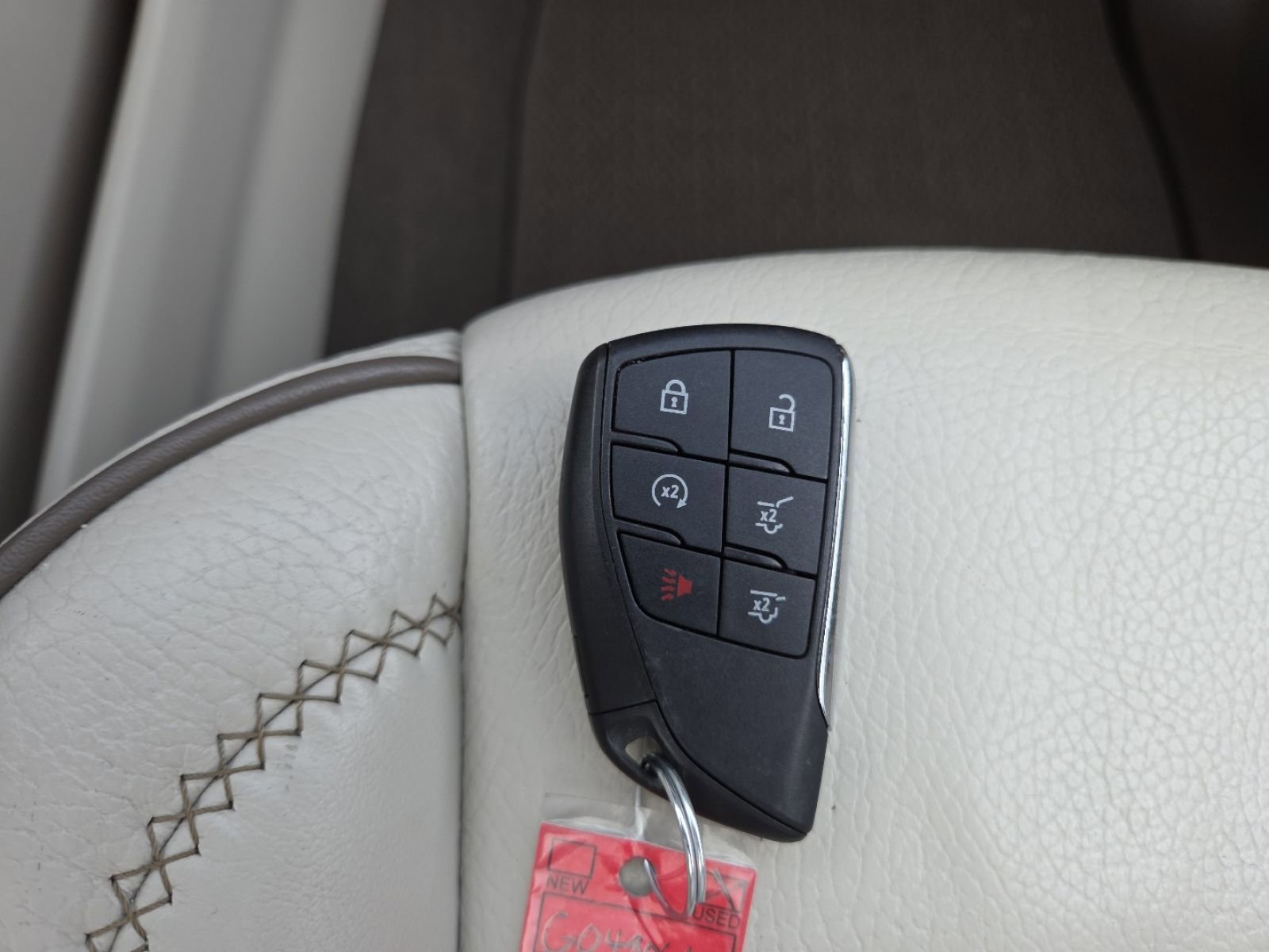 Used 2022 GMC Yukon XL Denali RWD image 37