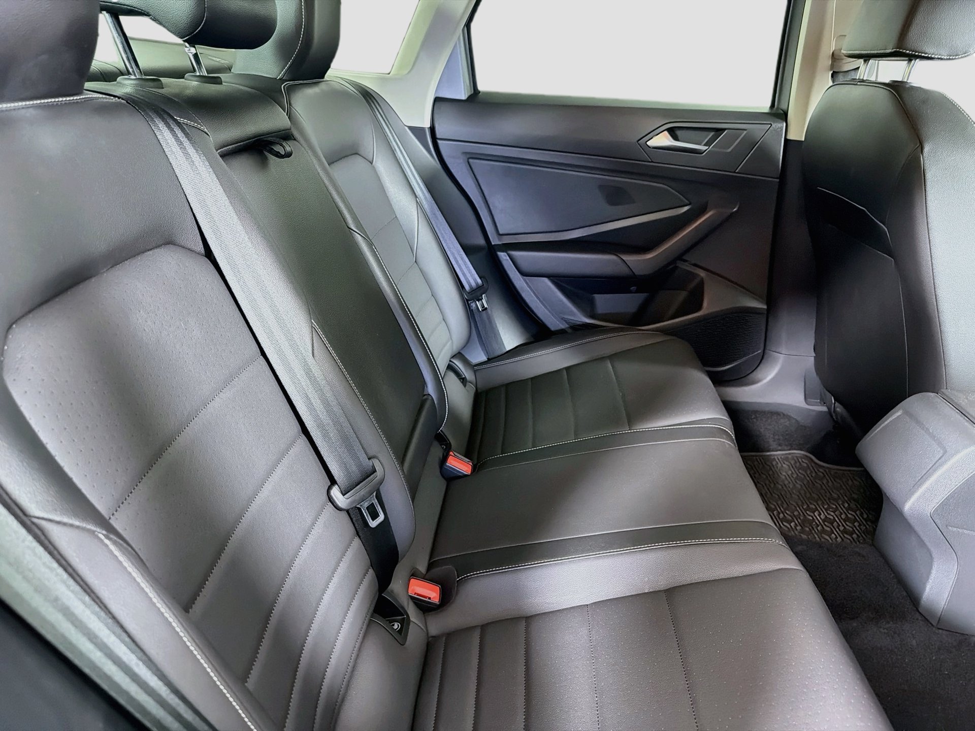 Certified 2023 Volkswagen Jetta SE FWD image 24