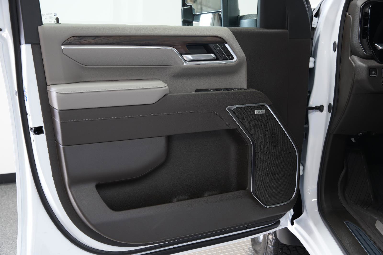 New 2026 GMC Sierra 2500 SLT w/ SLT Premium Package image 22