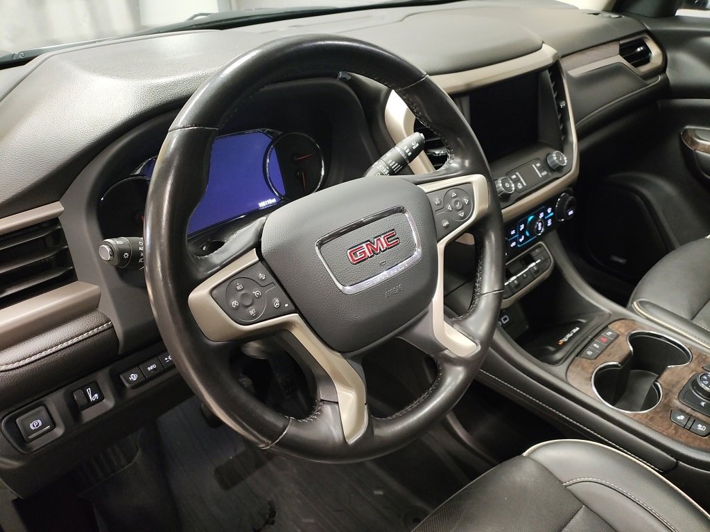 Used 2022 GMC Acadia Denali w/ Denali Ultimate Package image 25