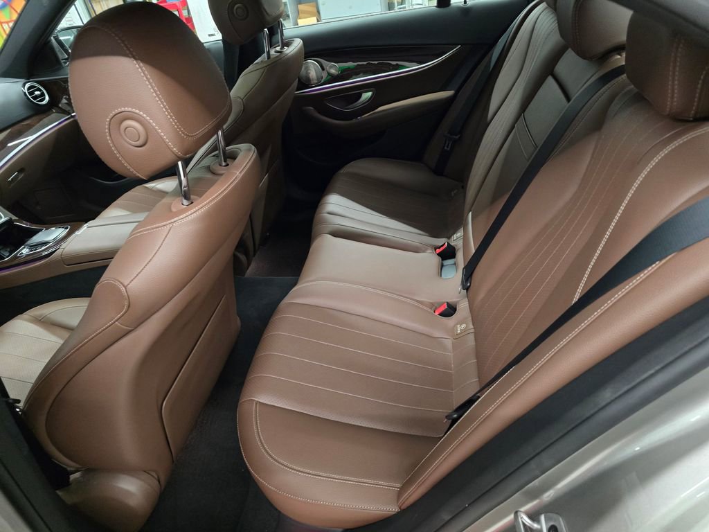 Used 2022 Mercedes-Benz E 450 4MATIC Sedan image 29