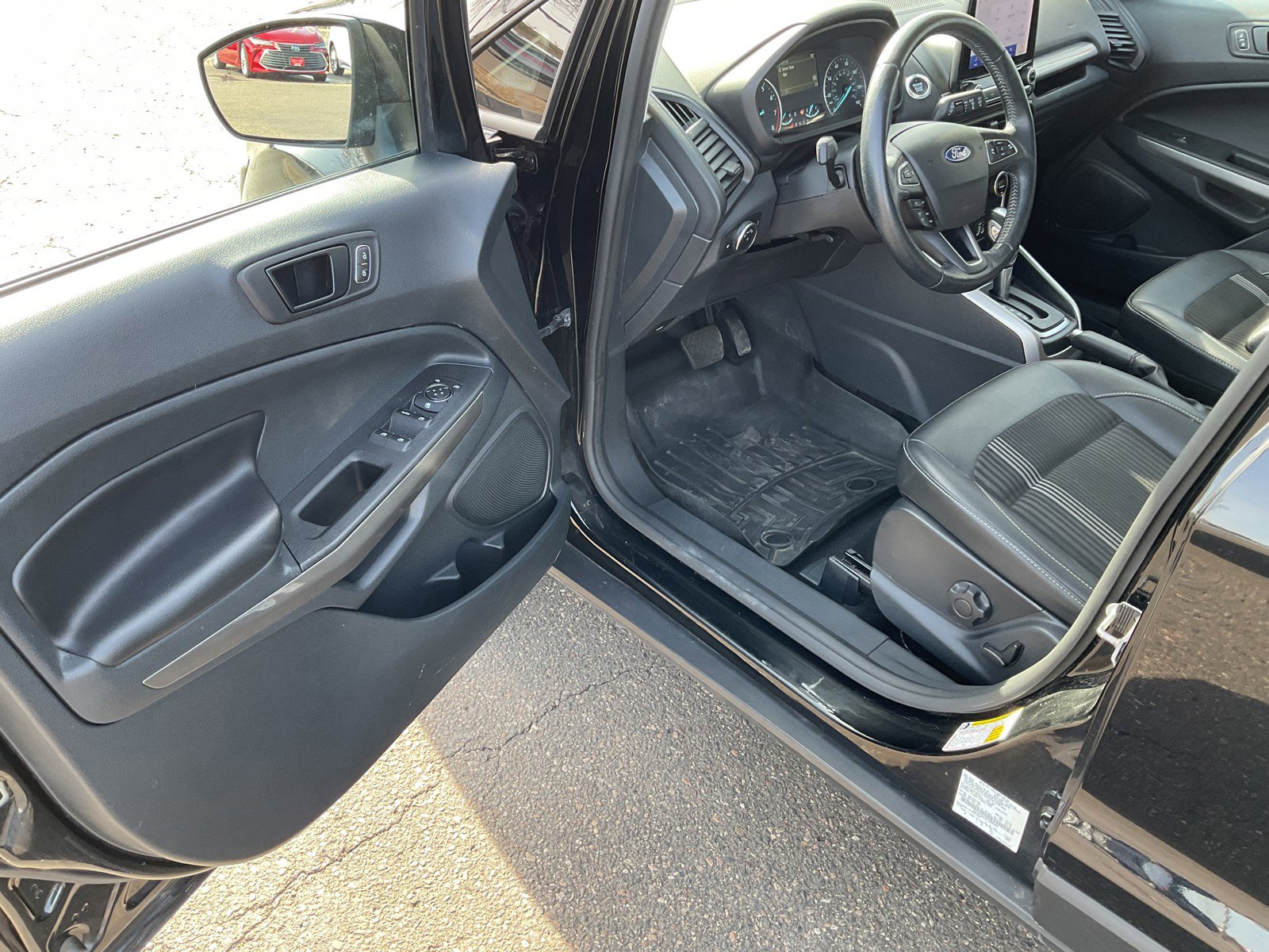 Used 2020 Ford EcoSport SES image 9