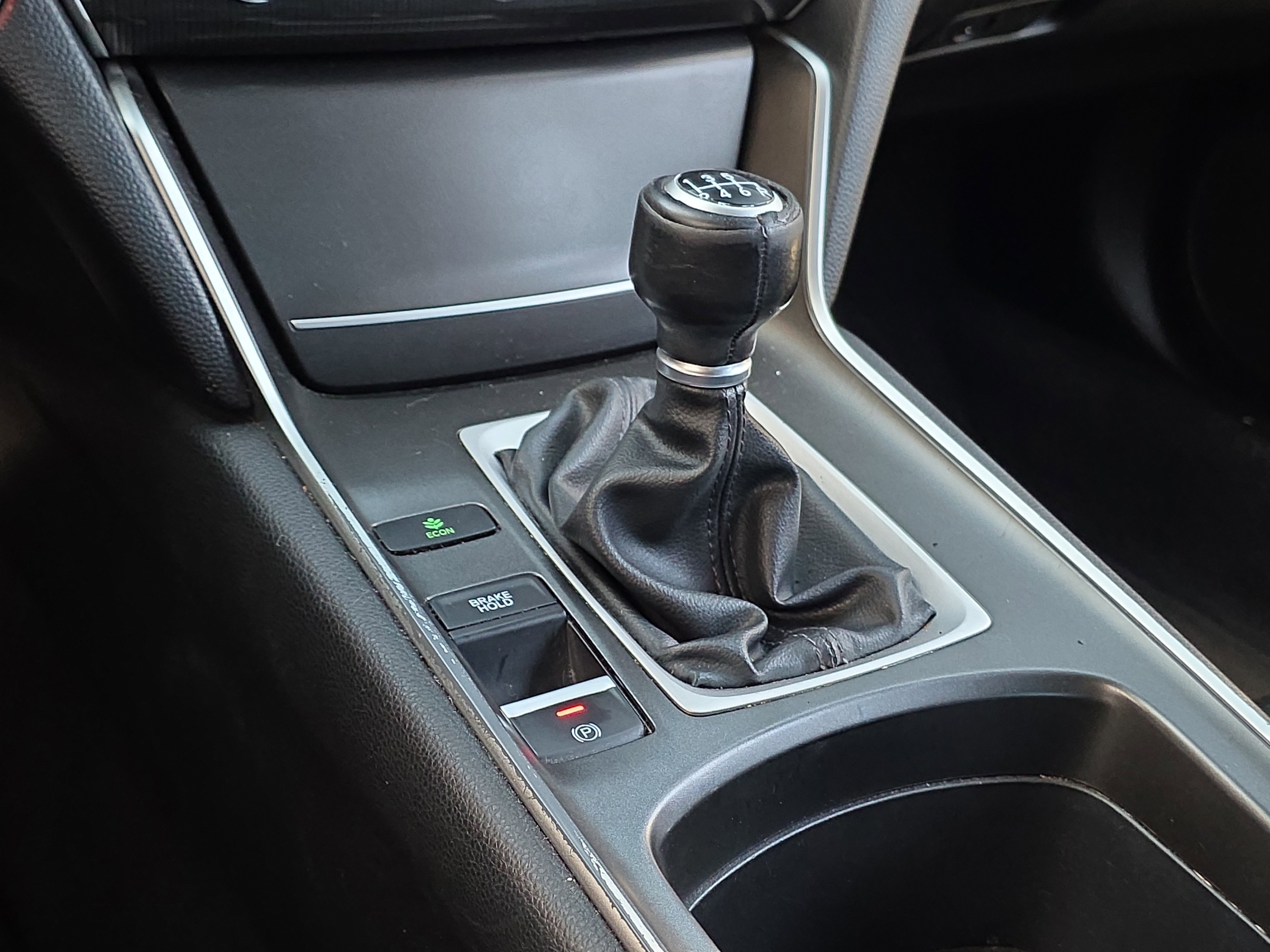 Used 2018 Honda Accord Sport image 19