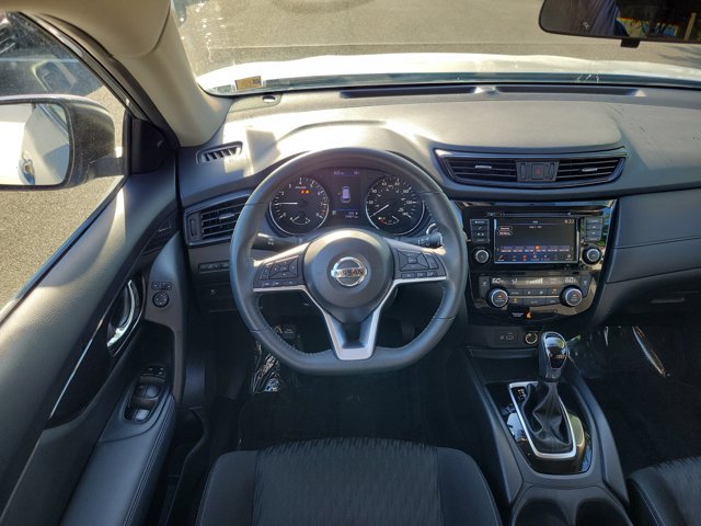 Used 2018 Nissan Rogue SV FWD image 12
