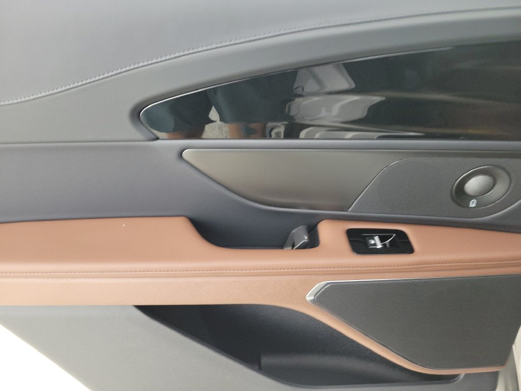 New 2026 Lincoln Nautilus Reserve AWD/4WD image 15