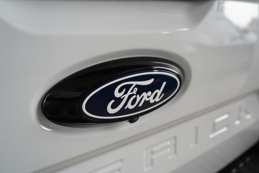New 2026 Ford Maverick XLT w/ XLT Luxury Package AWD/4WD image 6
