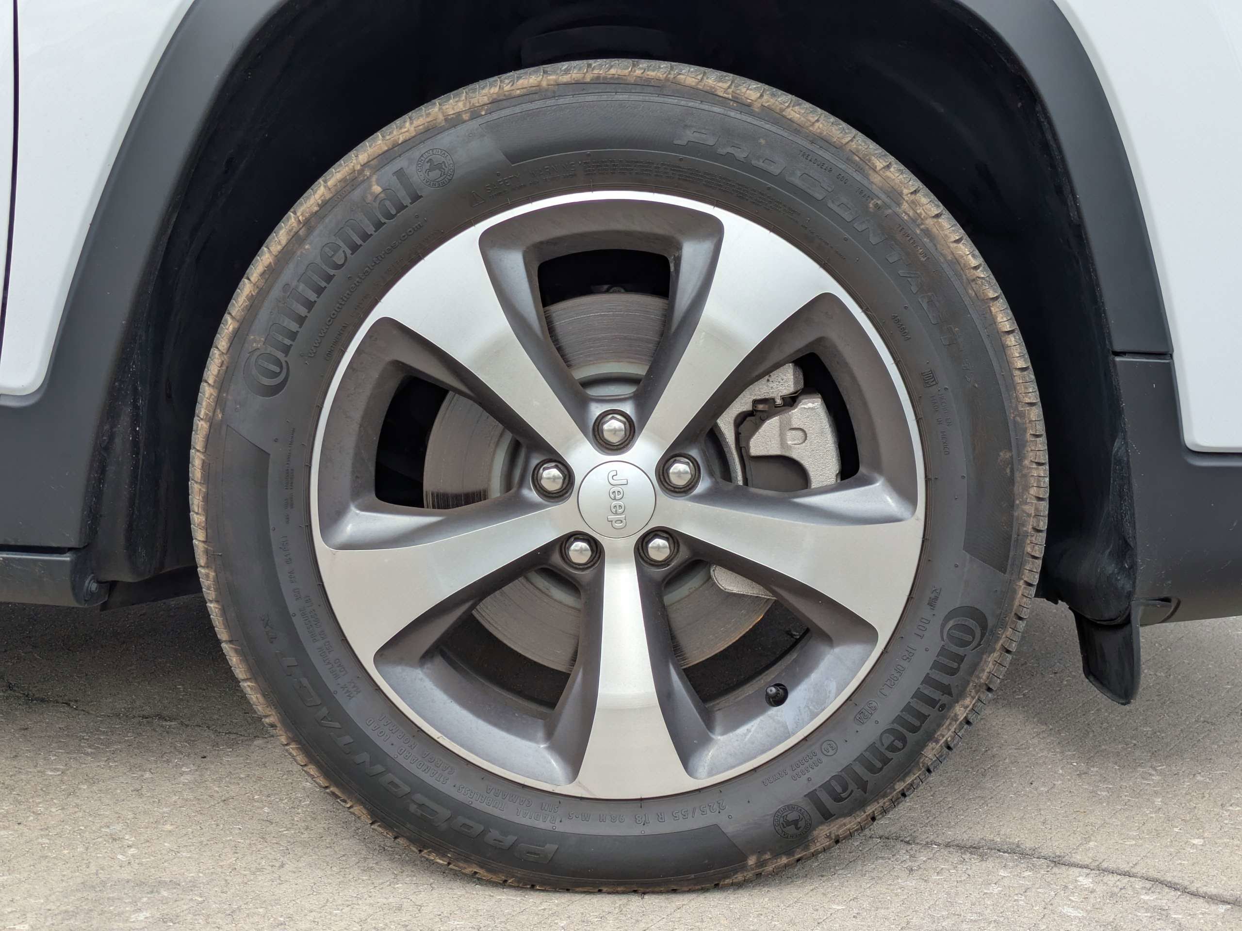 Used 2021 Jeep Cherokee Limited image 11