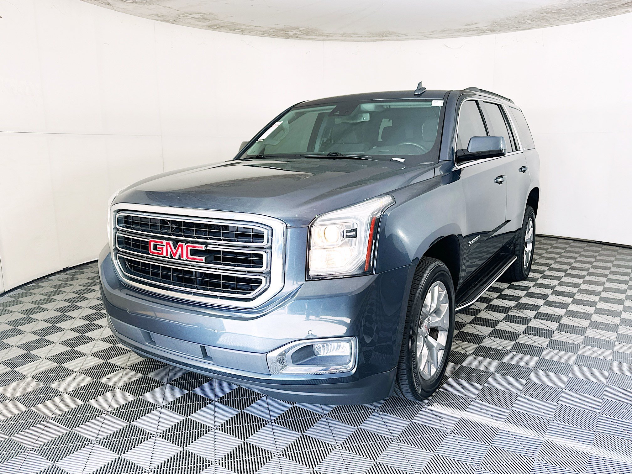 Used 2020 GMC Yukon SLE w/ SLE Value Package RWD image 7
