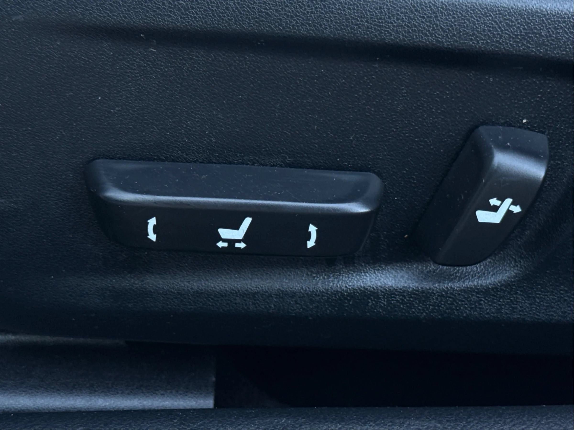 Used 2018 Lexus IS 300 w/ Accessory Package 2 RWD image 59