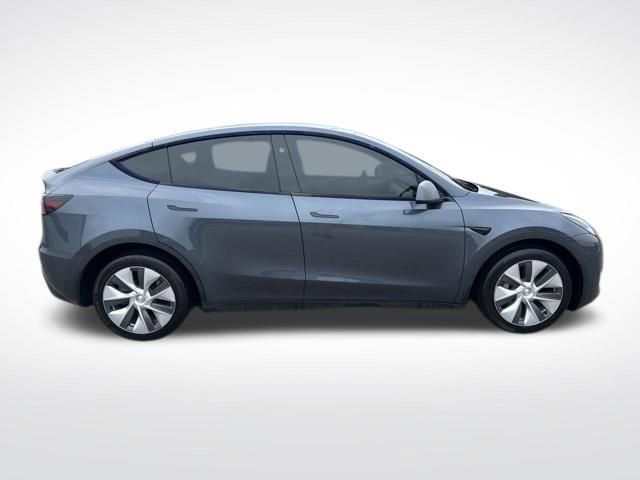 Used 2023 Tesla Model Y Long Range AWD/4WD image 6