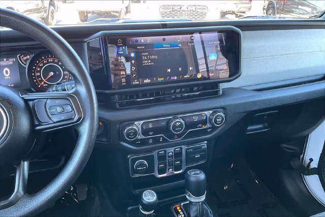 Used 2025 Jeep Wrangler Unlimited Sport AWD/4WD image 5