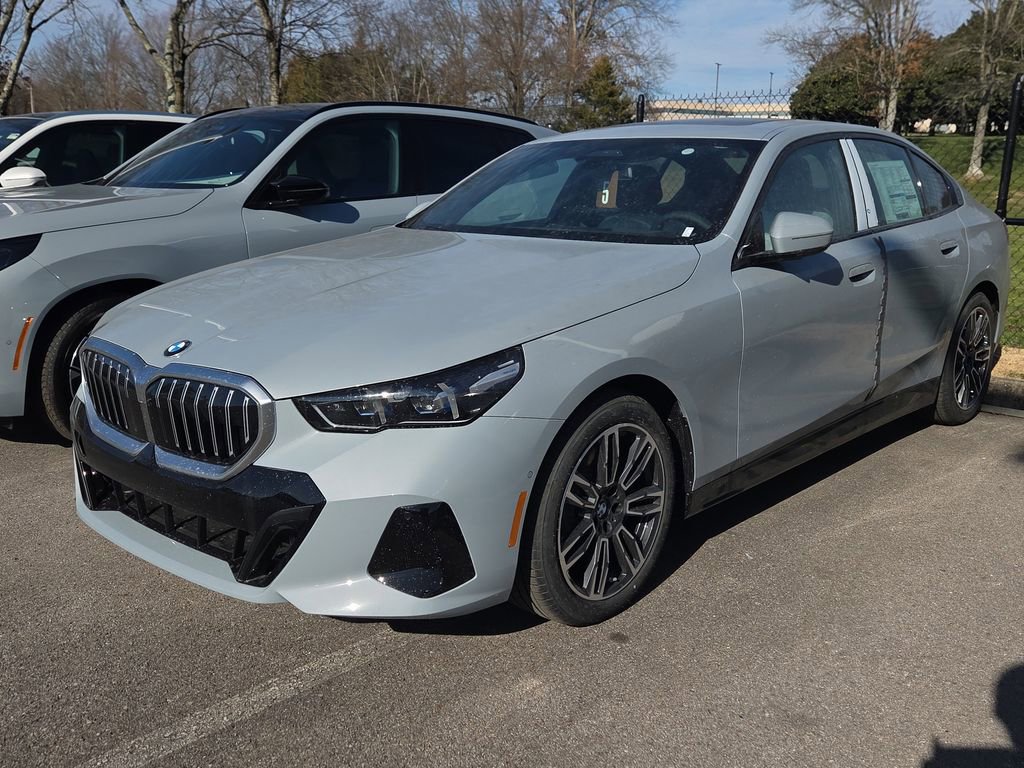 New 2026 BMW 530i xDrive w/ M Sport Package image 10