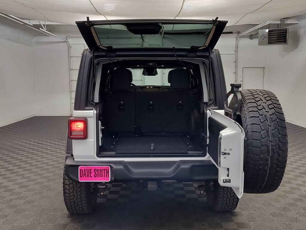 Used 2026 Jeep Wrangler Unlimited Sport AWD/4WD image 19