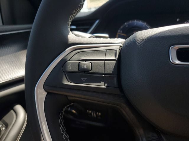 New 2026 Jeep Grand Cherokee Laredo RWD image 25
