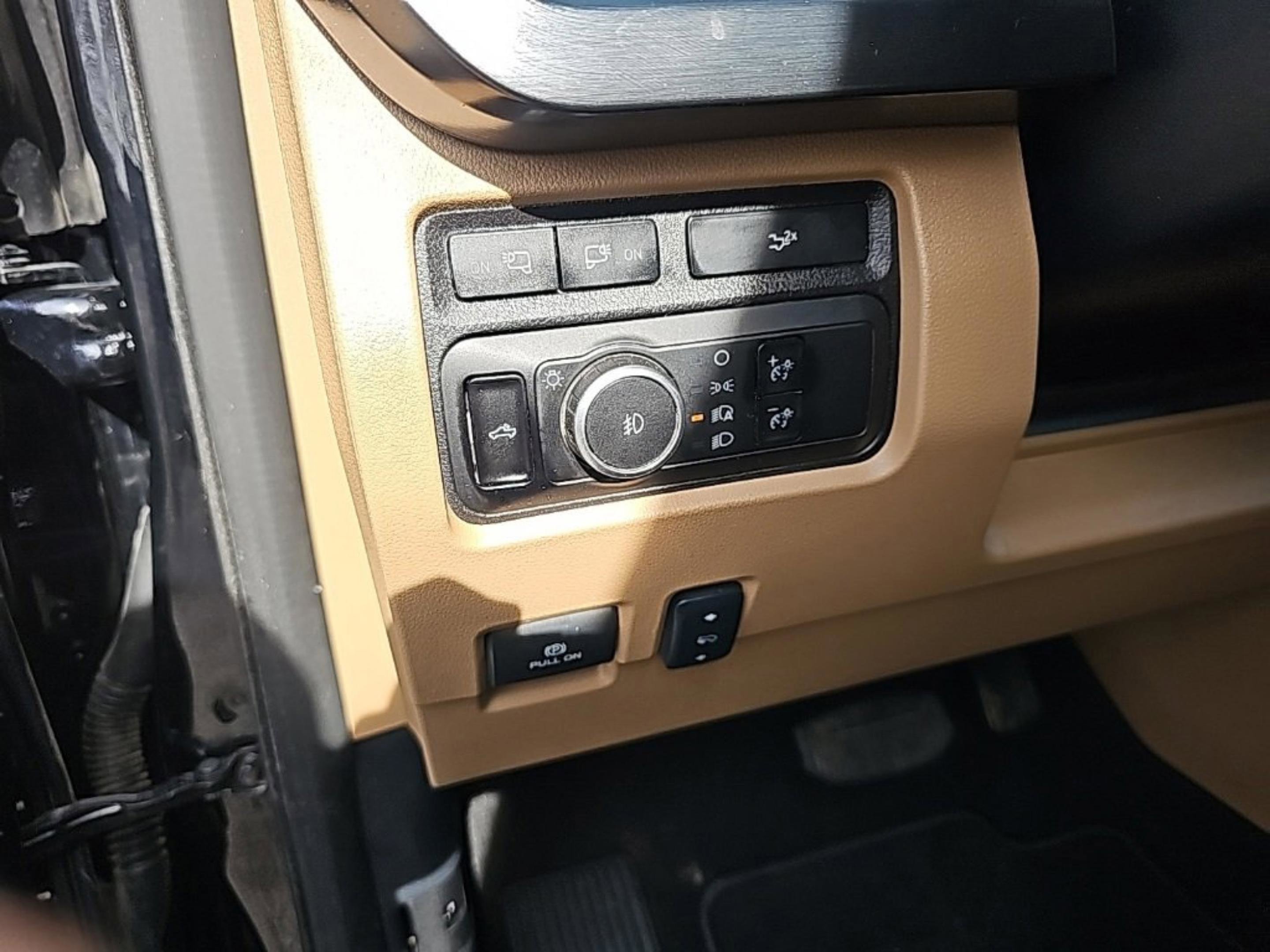 Used 2024 Ford F450 Lariat w/ Chrome Package image 23