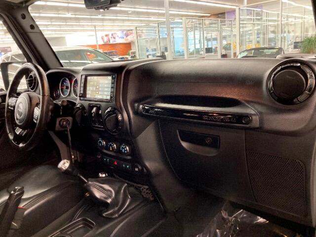 Used 2015 Jeep Wrangler Unlimited Sahara w/ Dual Top Group image 19