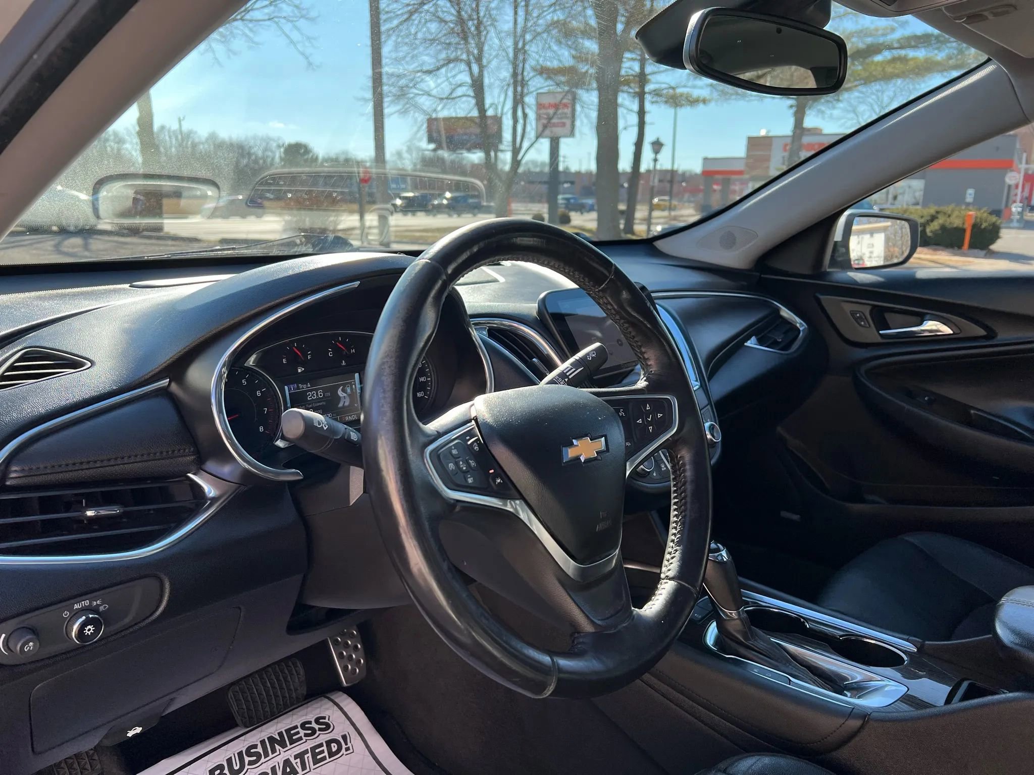 Used 2016 Chevrolet Malibu Premier w/ Driver Confidence Package image 10