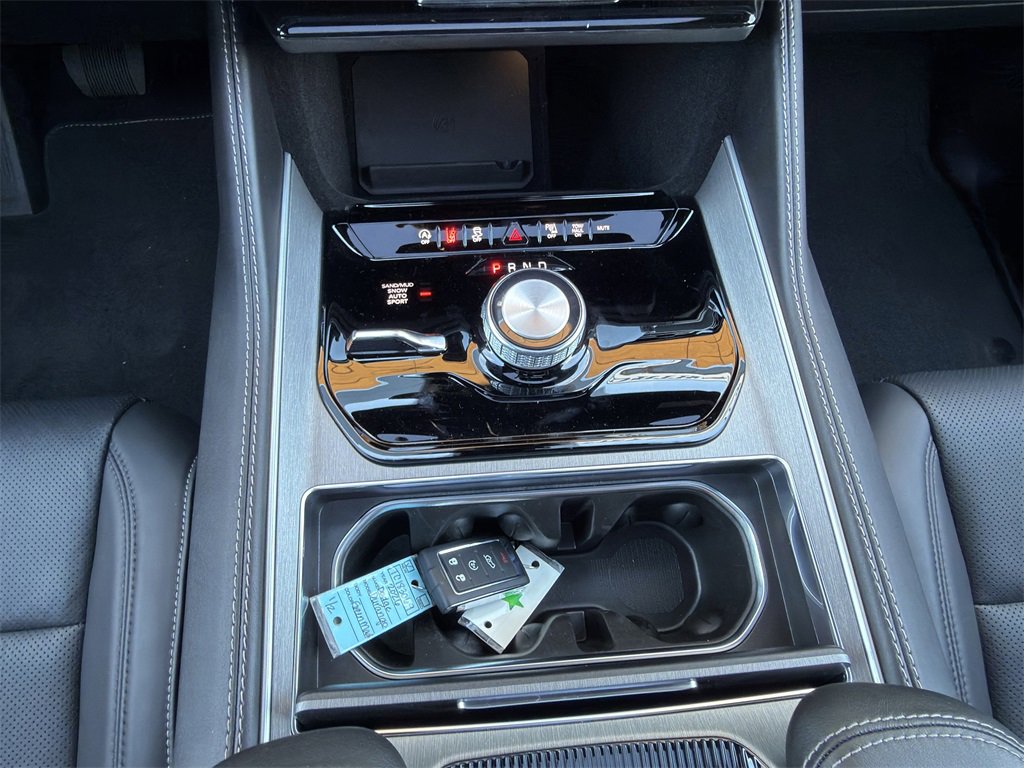 New 2025 Jeep Wagoneer Series II w/ Premium Group I image 16