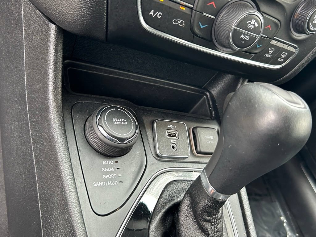 Certified 2020 Jeep Cherokee Limited AWD/4WD image 22