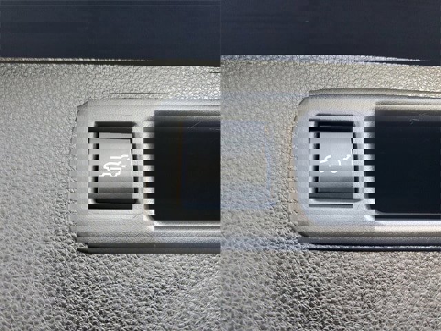 Used 2020 Toyota Highlander XLE image 9