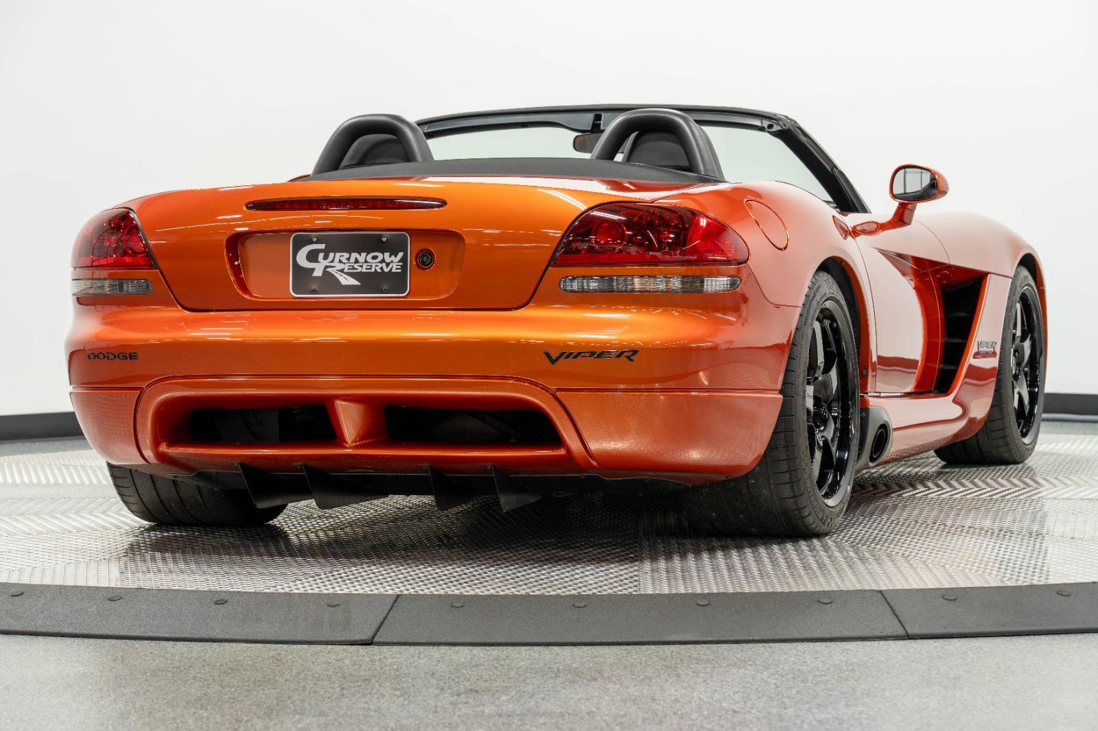 Used 2005 Dodge Viper SRT-10 w/ Copperhead Edition Group RWD image 30