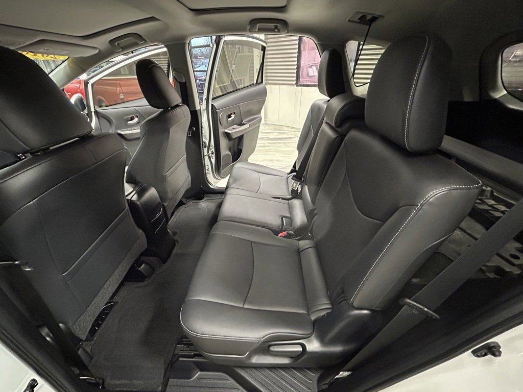 Used 2016 Toyota Prius V Five image 48