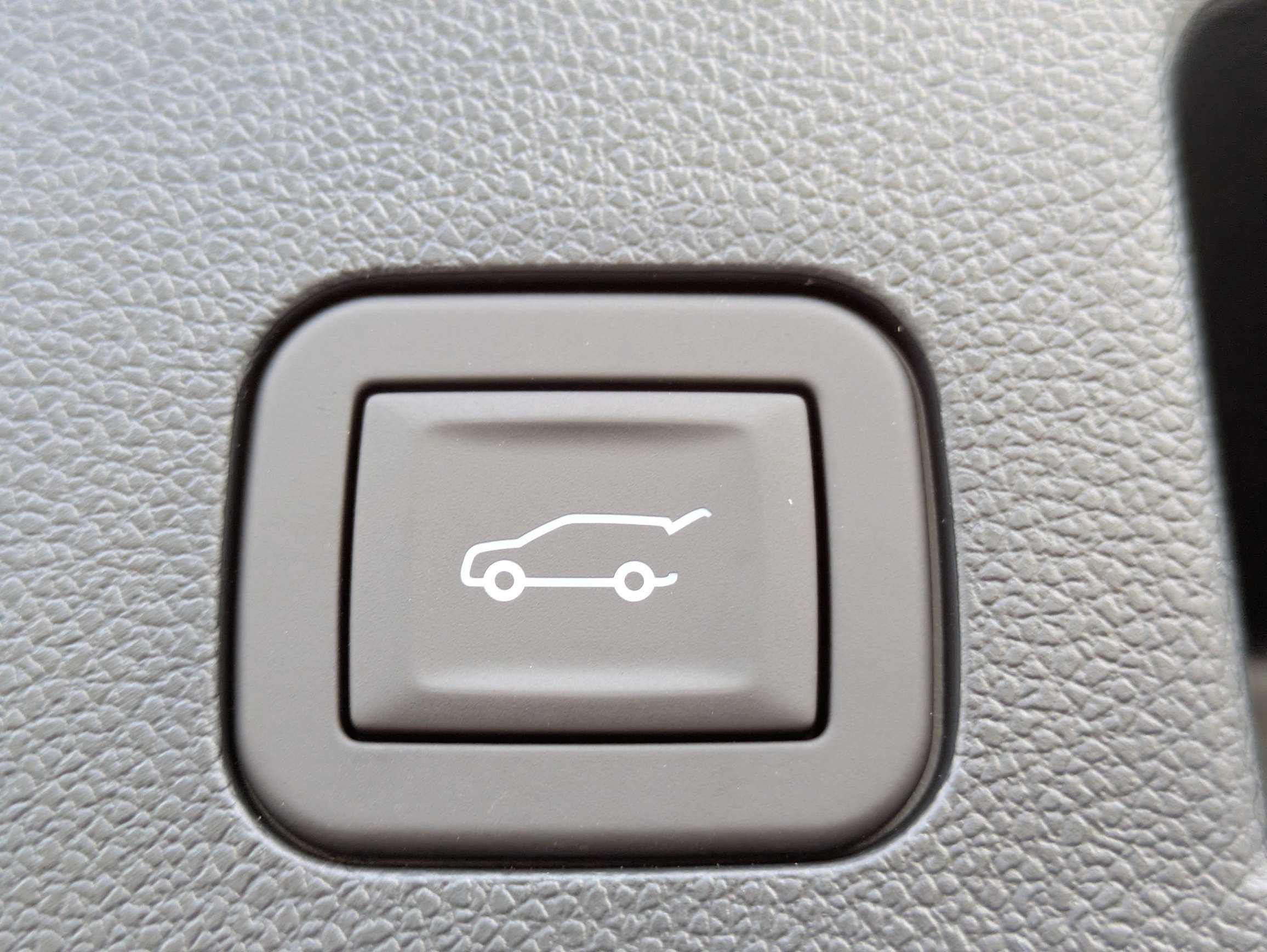 New 2027 Chevrolet Equinox LT w/ Convenience Package II FWD image 8