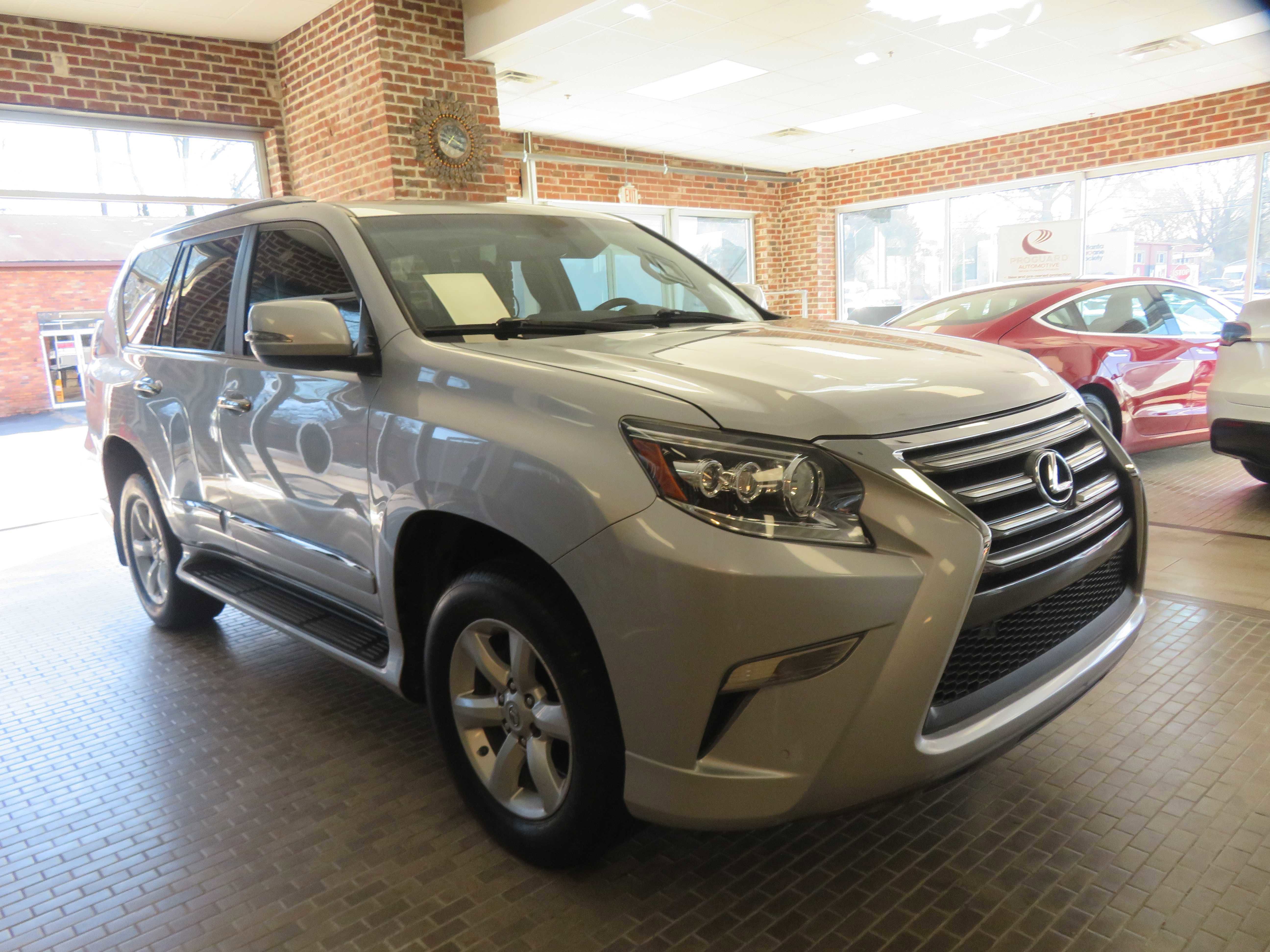 Used 2017 Lexus GX 460 w/ Navigation Package image 62