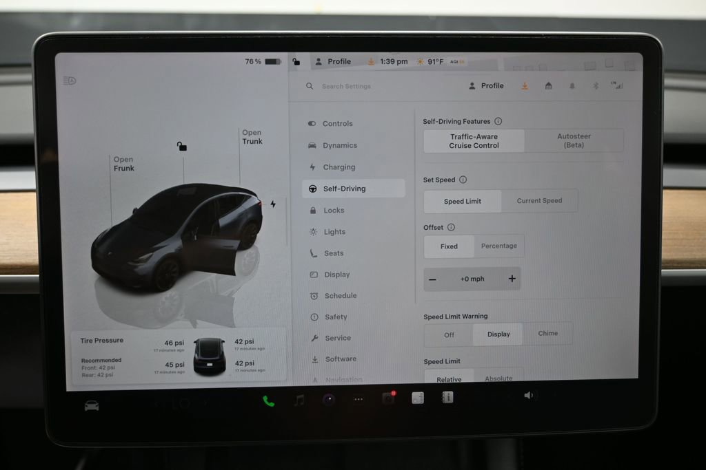 Used 2023 Tesla Model Y Long Range AWD/4WD image 31