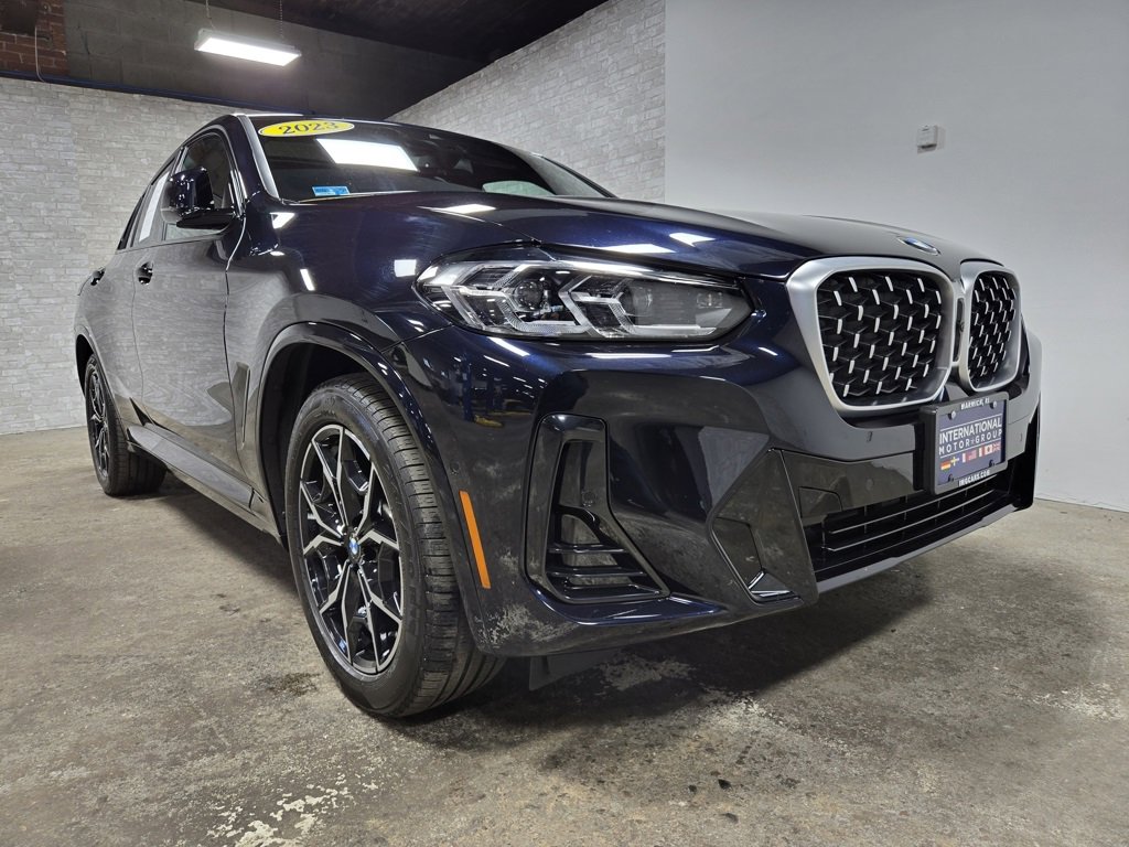 Used 2023 BMW X4 xDrive30i w/ M Sport Package image 4