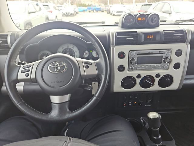 Used 2014 Toyota FJ Cruiser 4WD w/ Upgrade Package image 10