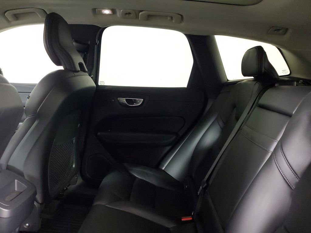 Used 2023 Volvo XC60 B5 Core w/ Climate Package image 14