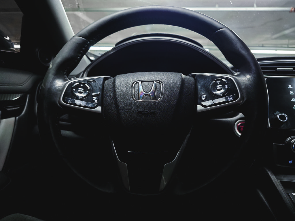 Used 2020 Honda CR-V Touring image 22
