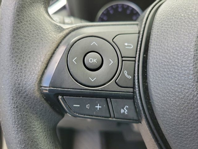 Used 2020 Toyota RAV4 XLE w/ Convenience Package FWD image 21