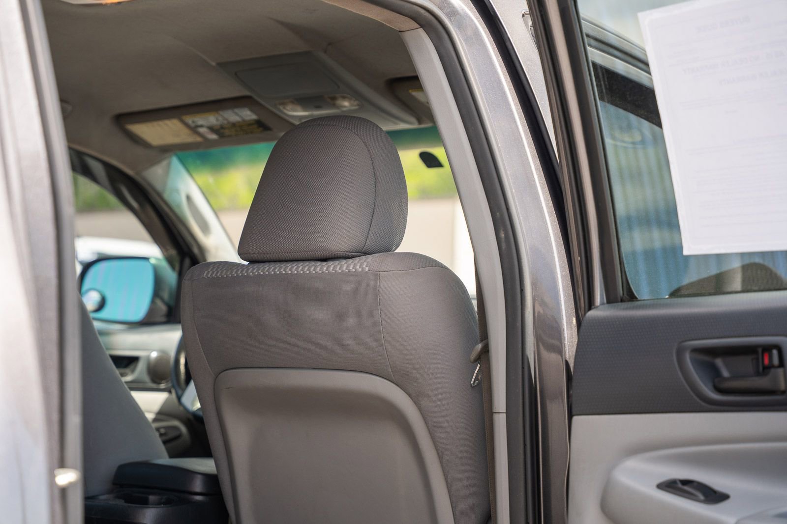 Used 2015 Toyota Tacoma PreRunner w/ Convenience Package RWD image 14