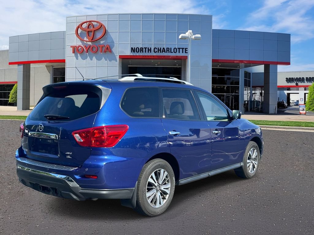 Used 2017 Nissan Pathfinder SL w/ SL Tech Package AWD/4WD image 7
