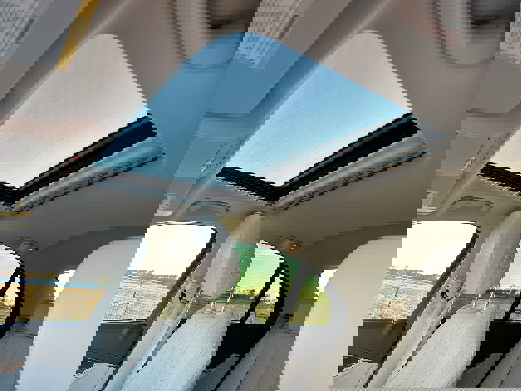 Used 2018 Mercedes-Benz E 300 4MATIC image 22