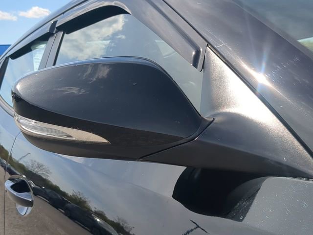 Used 2016 Hyundai Veloster Turbo image 11