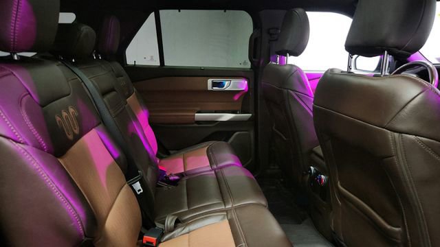 Used 2022 Ford Explorer King Ranch w/ Premium Technology Package AWD/4WD image 21