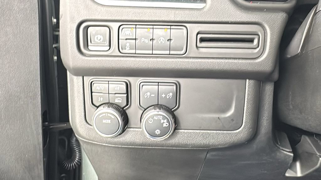 Used 2024 Chevrolet Tahoe LT image 37