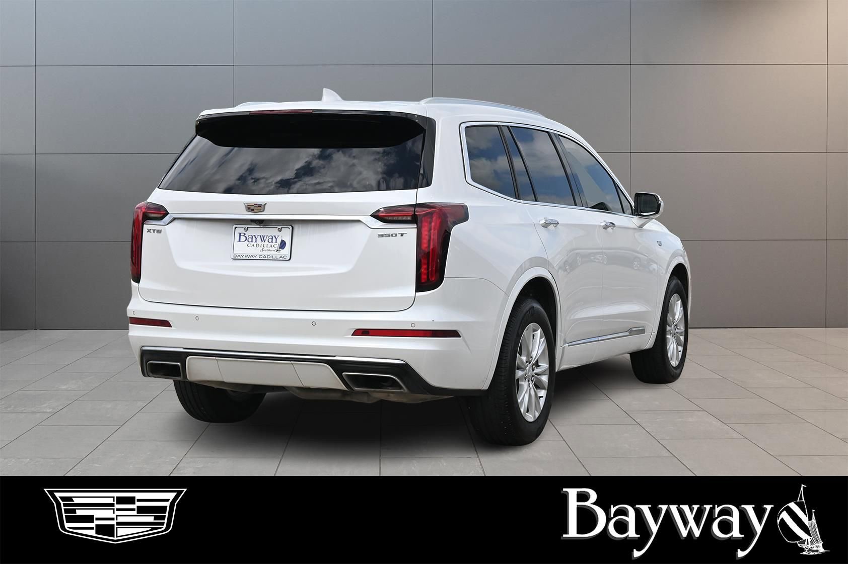 Certified 2023 Cadillac XT6 Luxury FWD image 5